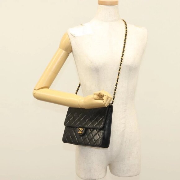 CHANEL Matelasse Chain Shoulder Bag Lamb Skin Black Gold CC Auth - Picture 1 of 16